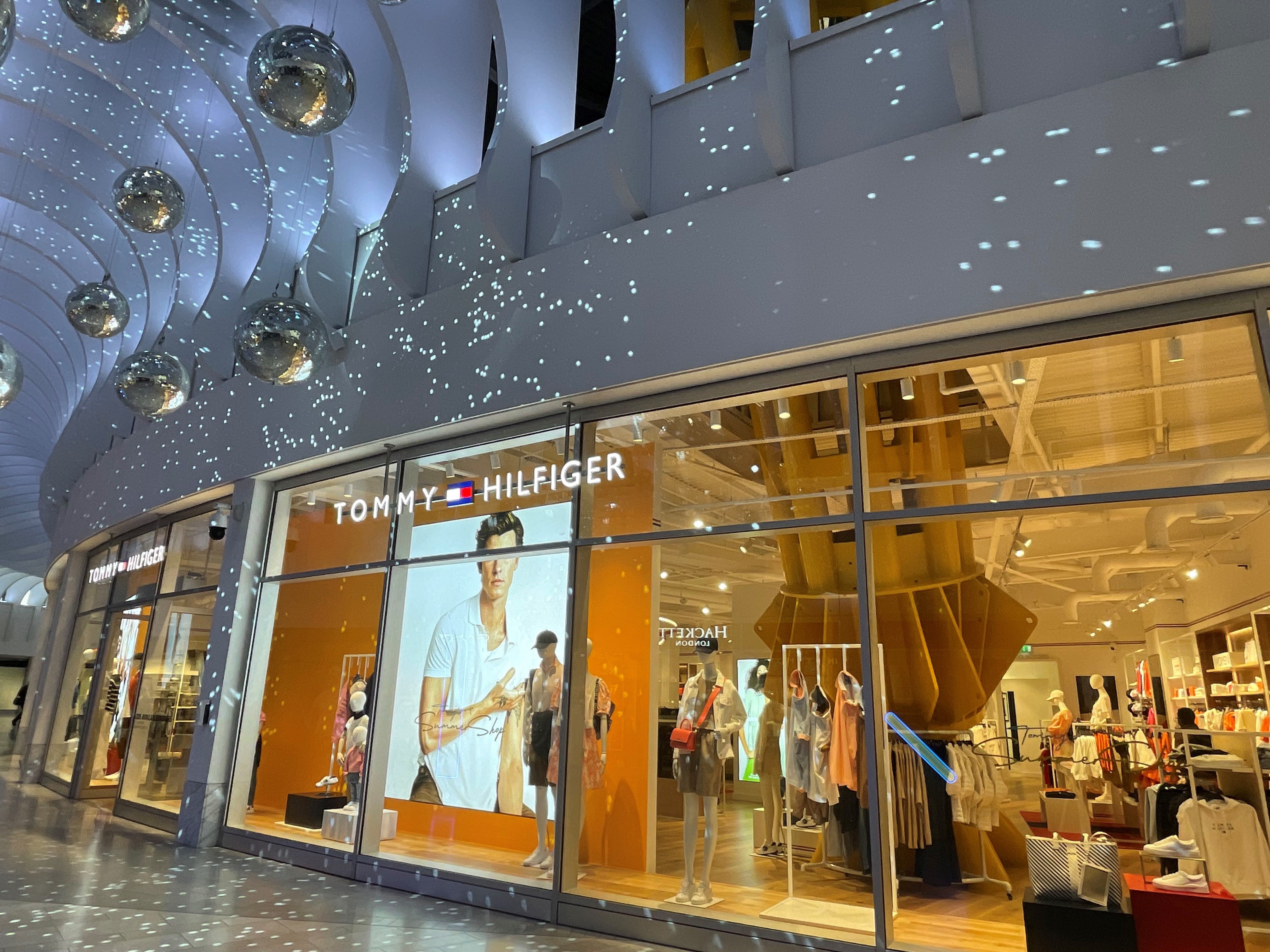 Tommy Hilfiger Outlet Stores/Outlet Locations Around The World